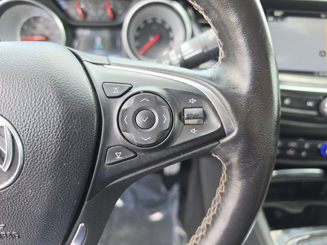 Used 2018 Buick Regal Essence w/ Driver Confidence Package #1 FWD image 30