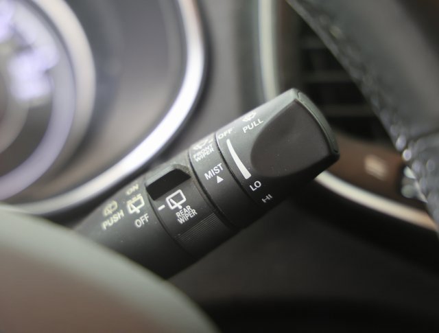 Used 2019 Jeep Cherokee Latitude Plus image 9