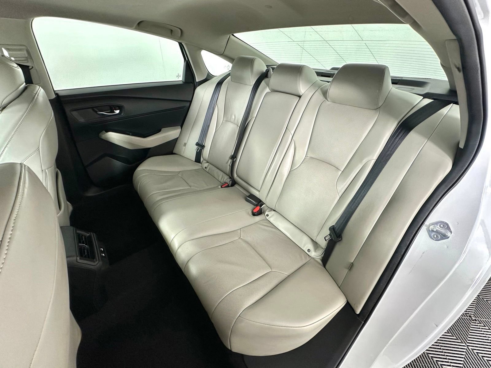 Used 2023 Honda Accord EX-L image 24