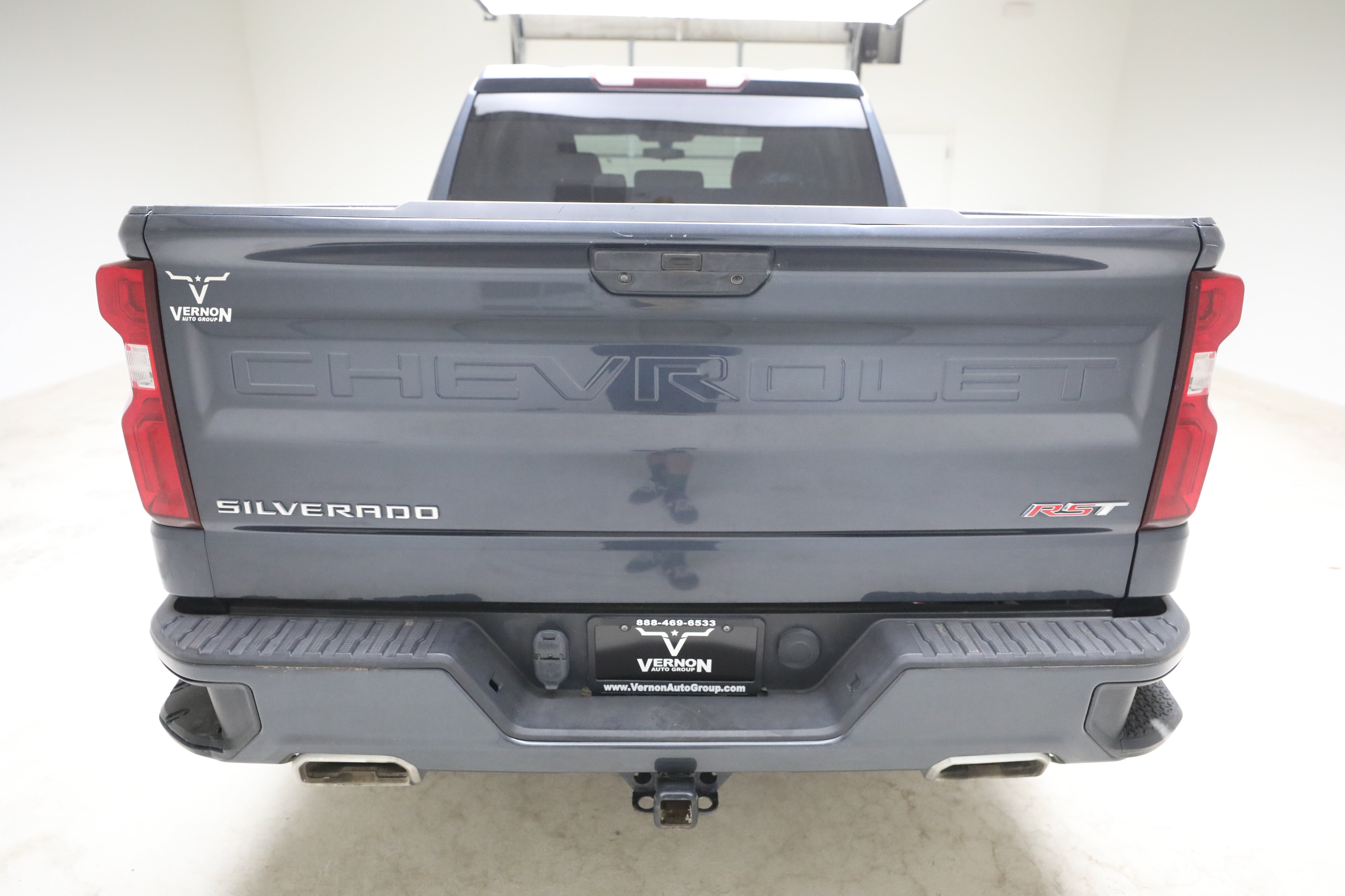Used 2021 Chevrolet Silverado 1500 RST AWD/4WD image 3