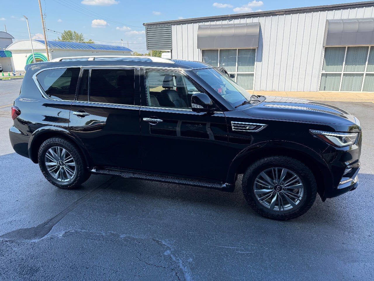 Used 2021 INFINITI QX80 Luxe image 7