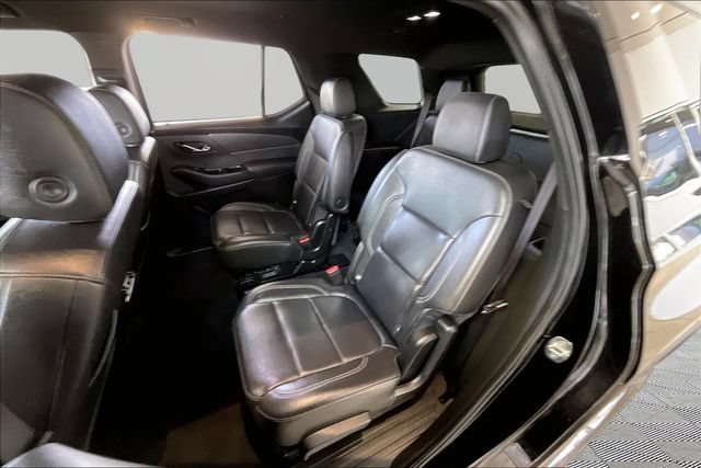 Used 2023 Chevrolet Traverse LT AWD/4WD image 16