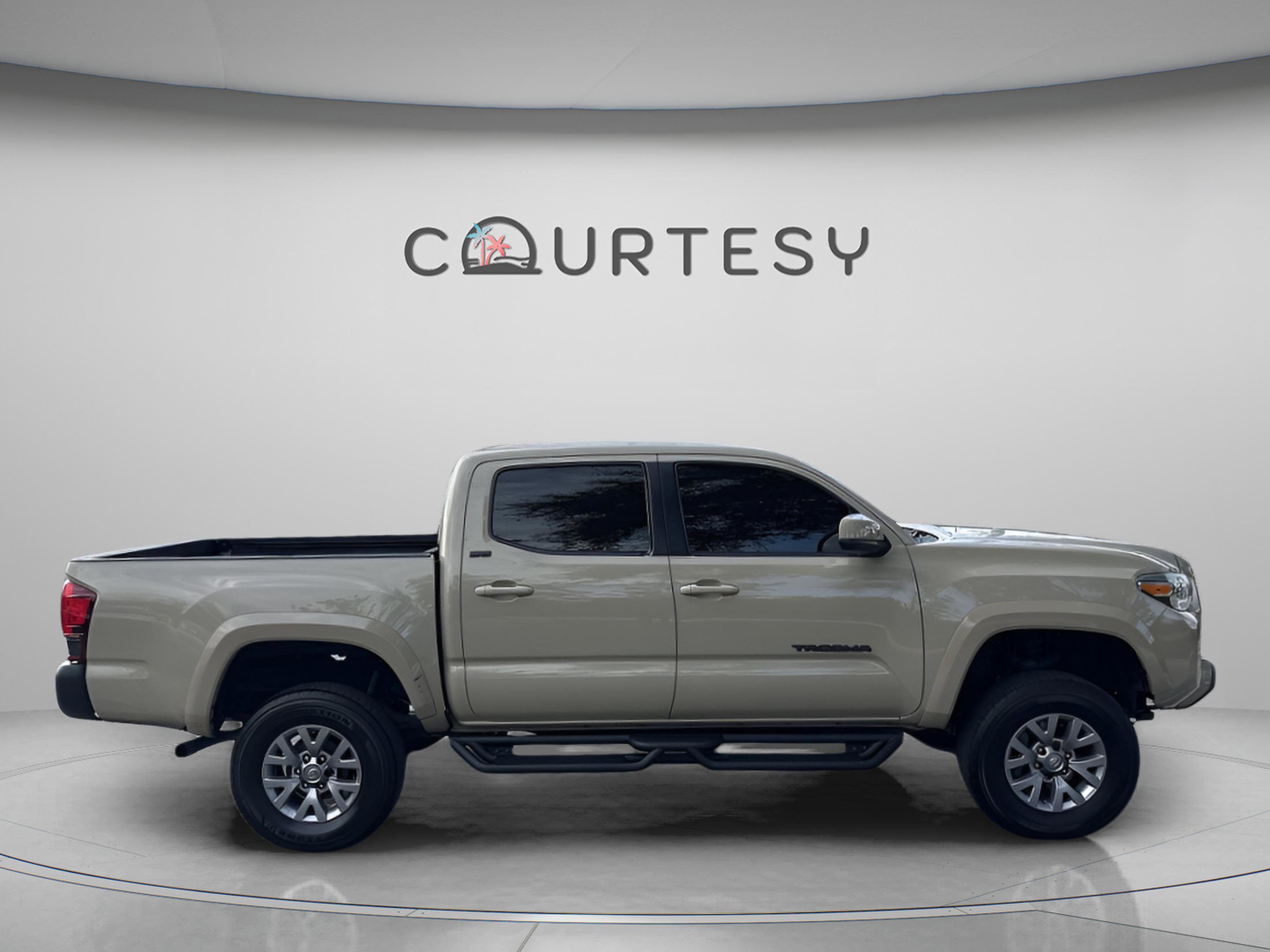 Used 2019 Toyota Tacoma SR5 image 8