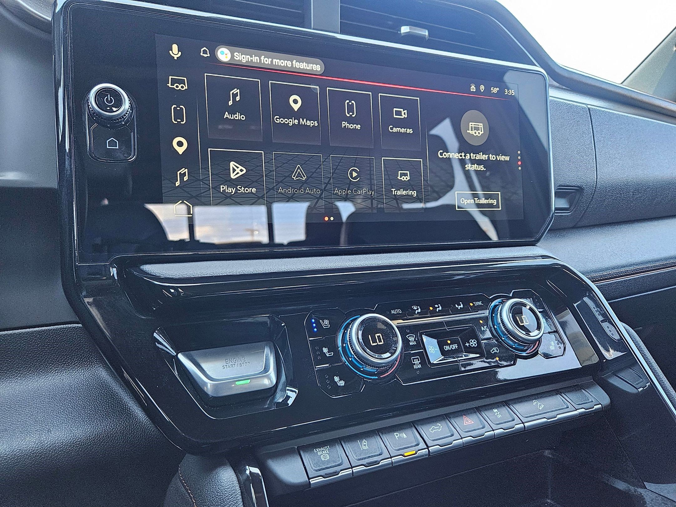 Used 2025 GMC Sierra 2500 AT4 image 26