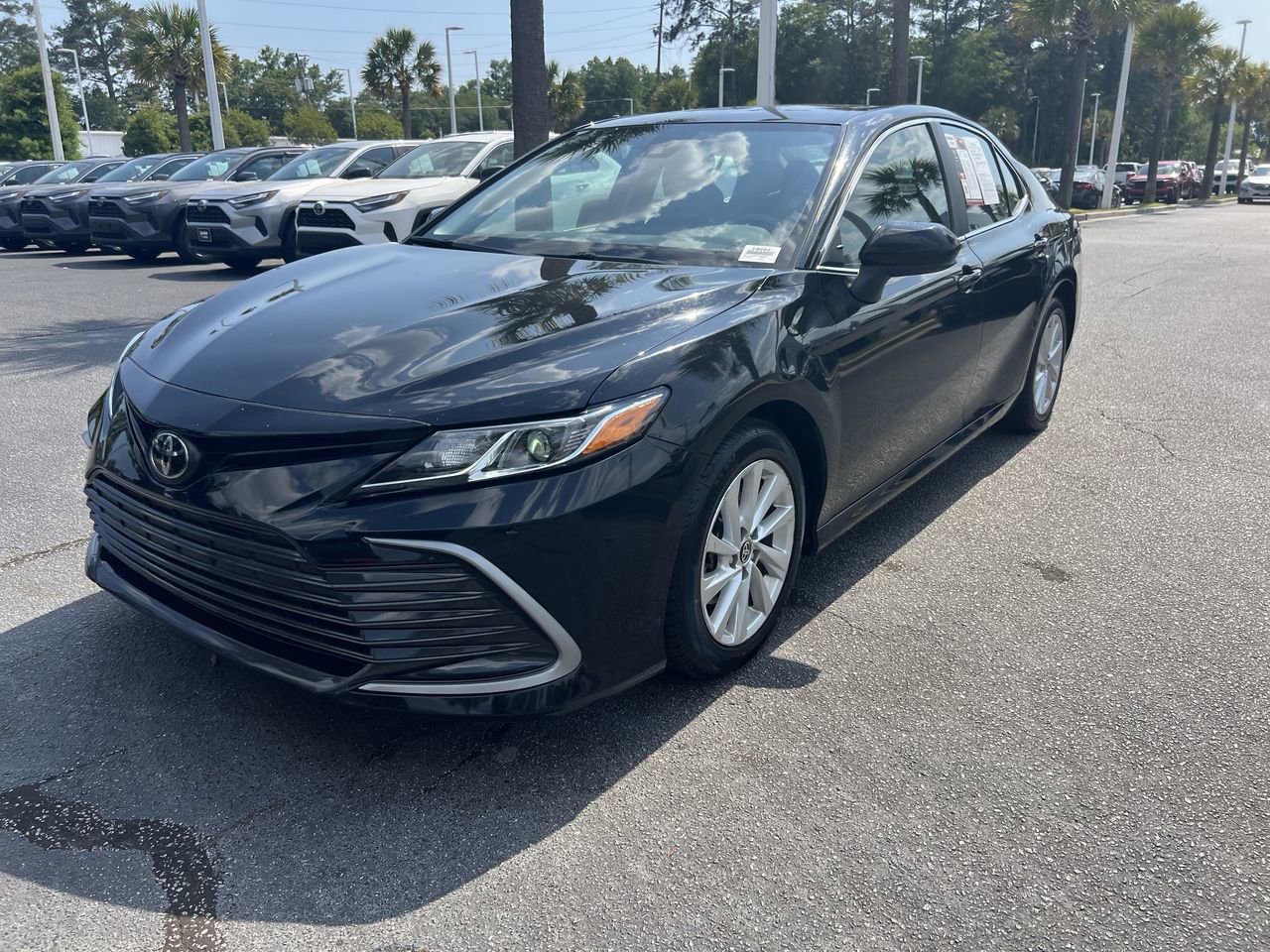 Used 2024 Toyota Camry LE FWD image 5