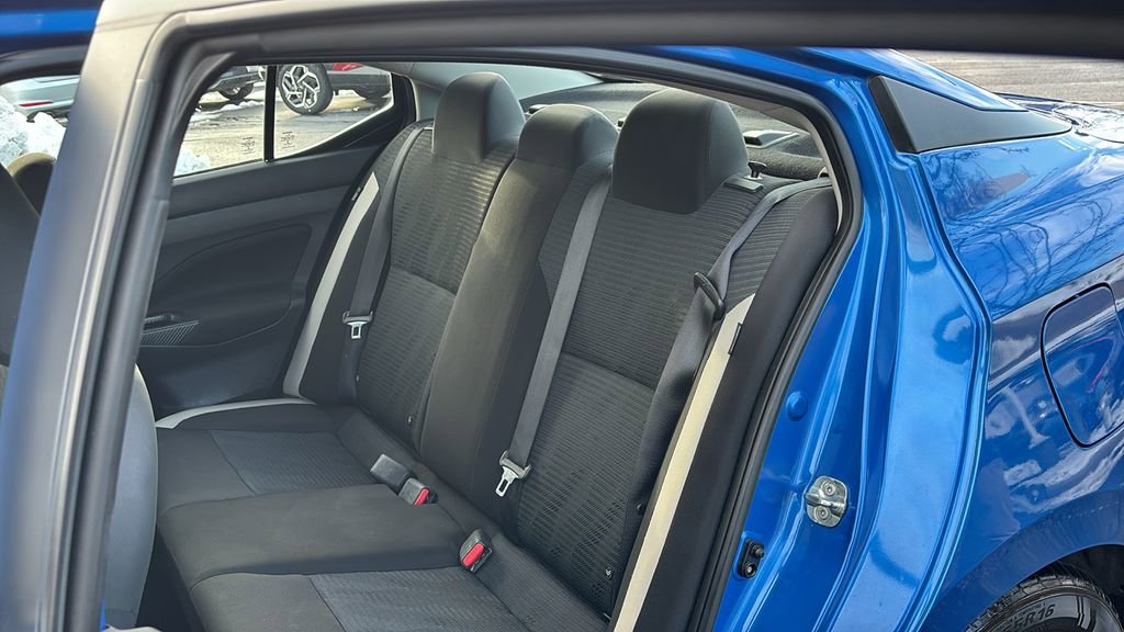 Used 2021 Nissan Versa SV image 27