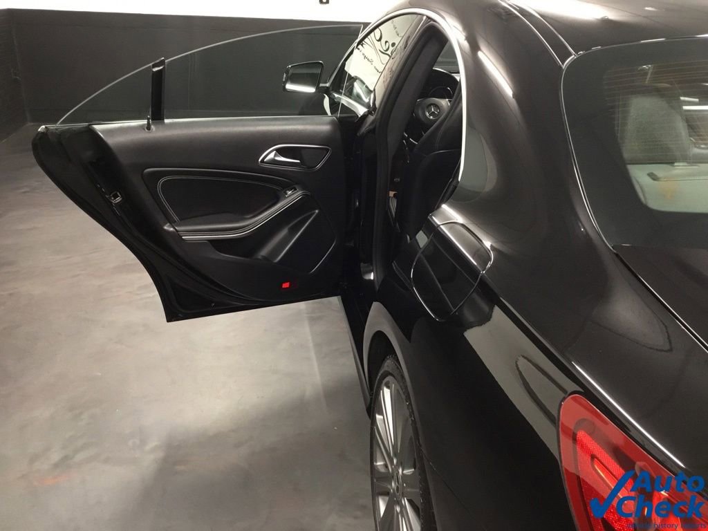 Used 2019 Mercedes-Benz CLA 250 4MATIC image 27