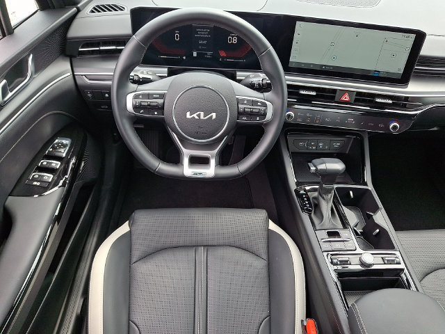 Used 2025 Kia K5 GT-Line w/ GT-Line Premium Package FWD image 17