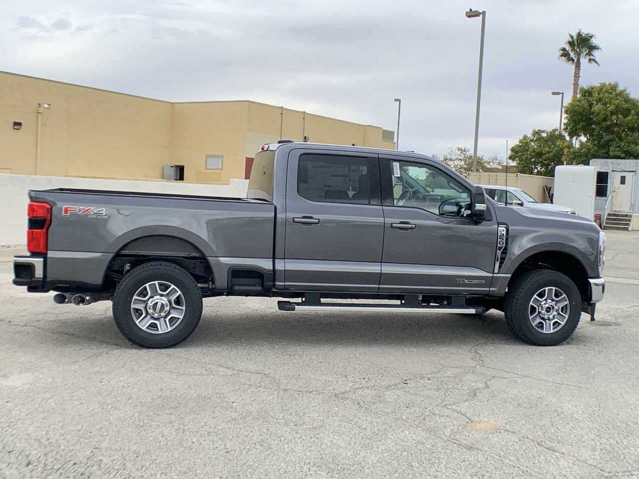 New 2026 Ford F250 Lariat w/ FX4 Off-Road Package image 9