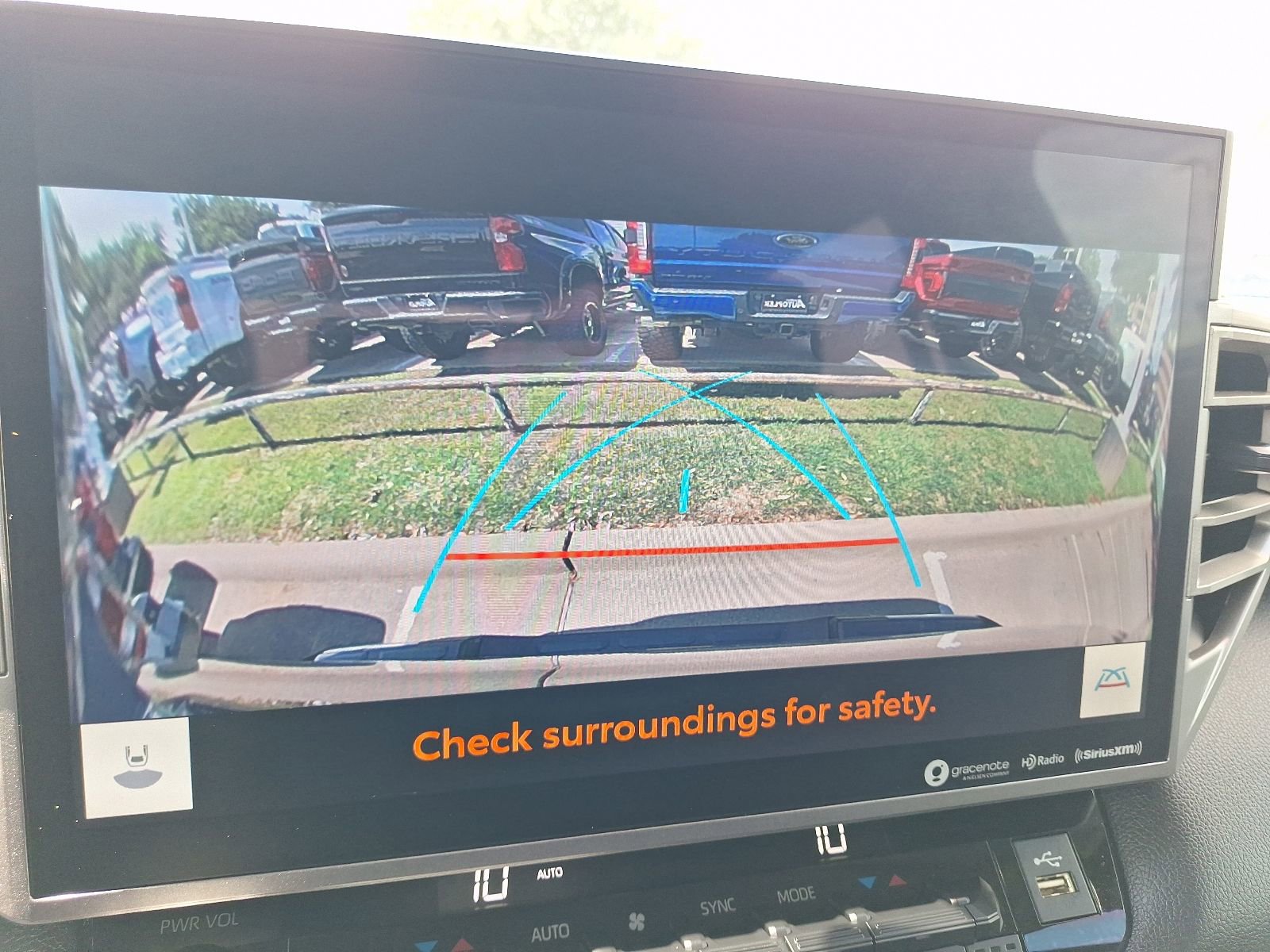 Used 2022 Toyota Tundra Limited AWD/4WD image 25