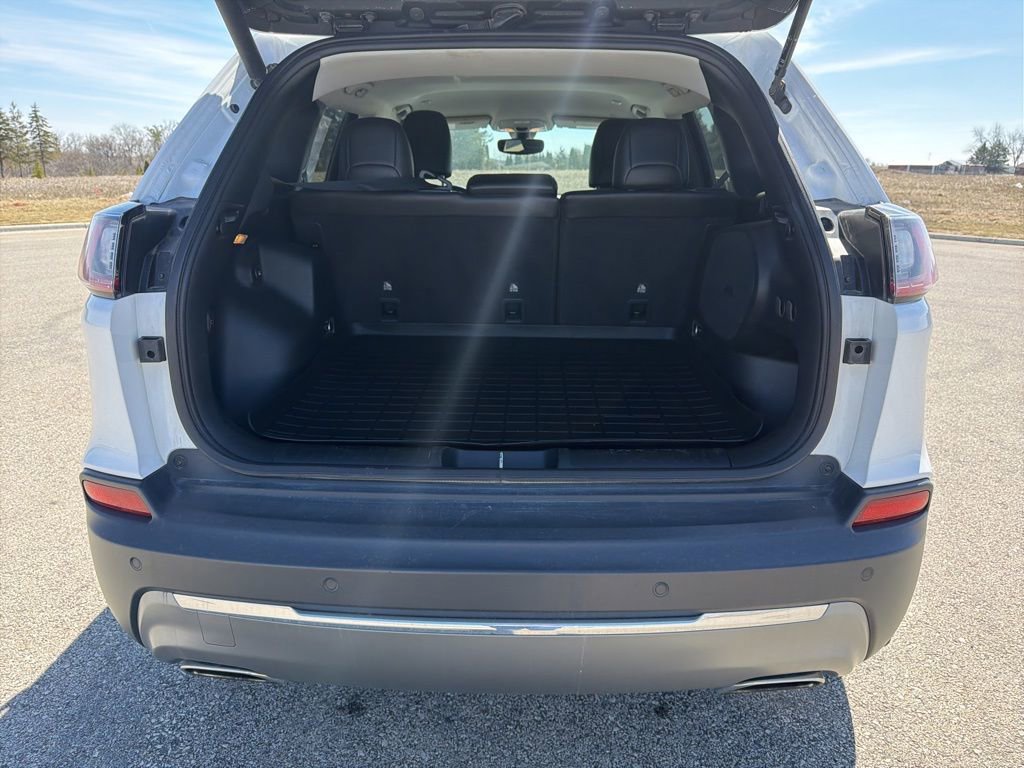 Used 2020 Jeep Cherokee Limited image 17