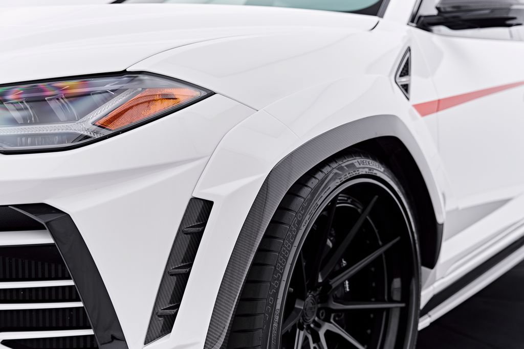 Used 2021 Lamborghini Urus AWD/4WD image 25