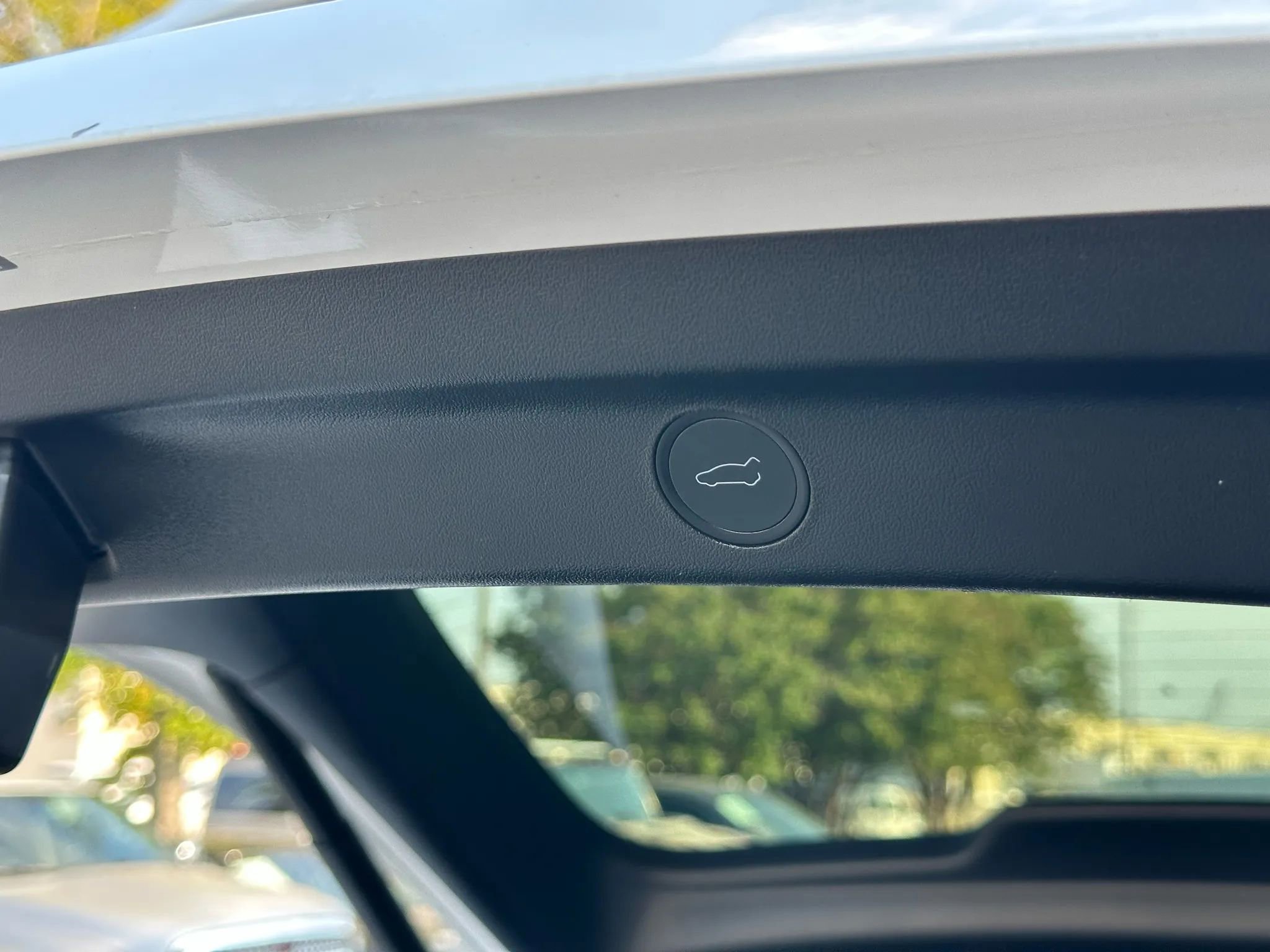 Used 2021 Tesla Model Y Long Range image 21