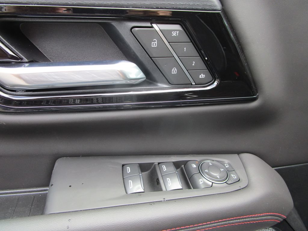 New 2026 GMC Yukon AT4 Ultimate AWD/4WD image 28