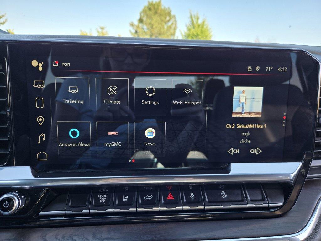 Used 2024 GMC Sierra 3500 SLT image 21