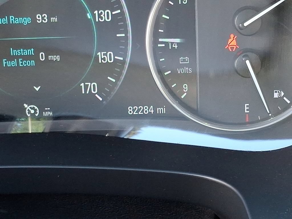 Used 2019 Buick LaCrosse Avenir FWD image 22