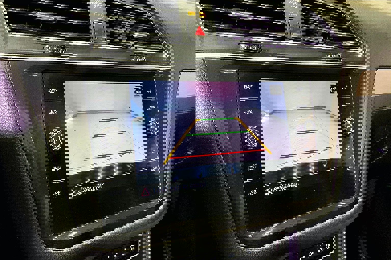 Used 2021 Volkswagen Tiguan SE R-Line image 14