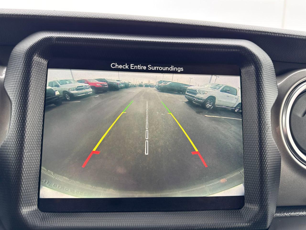 Used 2018 Jeep Wrangler Unlimited Sahara w/ Uconnect 4C Nav & Sound Group image 19