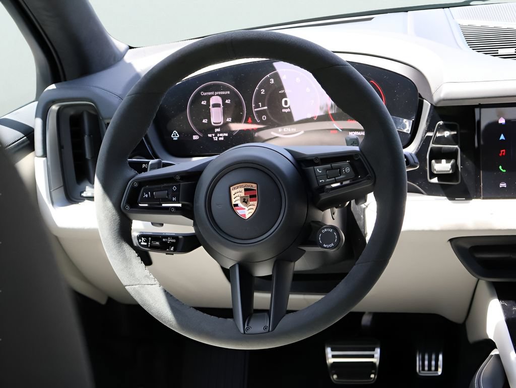 New 2026 Porsche Cayenne GTS AWD/4WD image 21