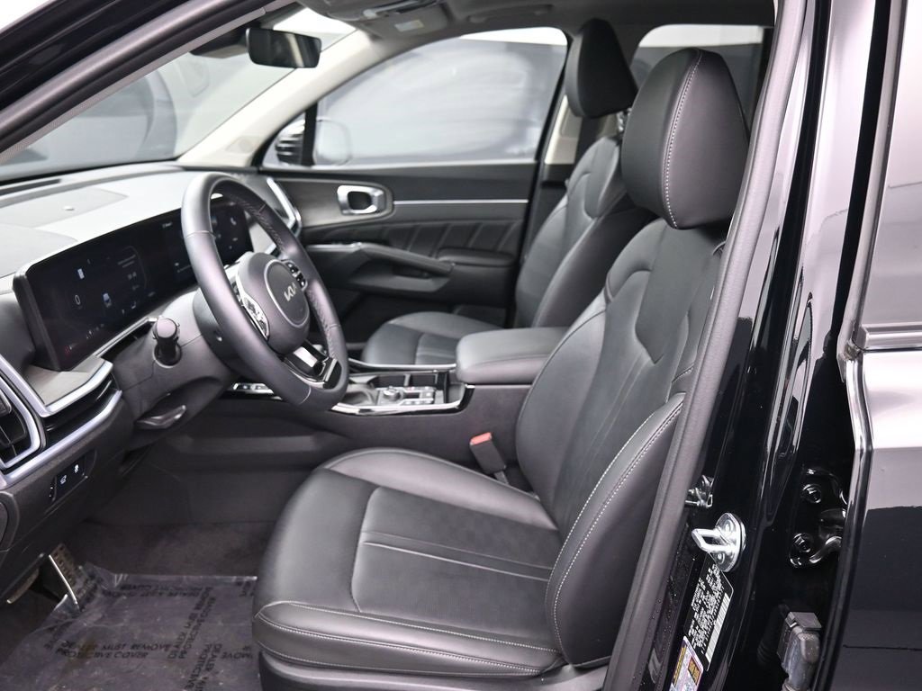 Certified 2024 Kia Sorento SX image 19