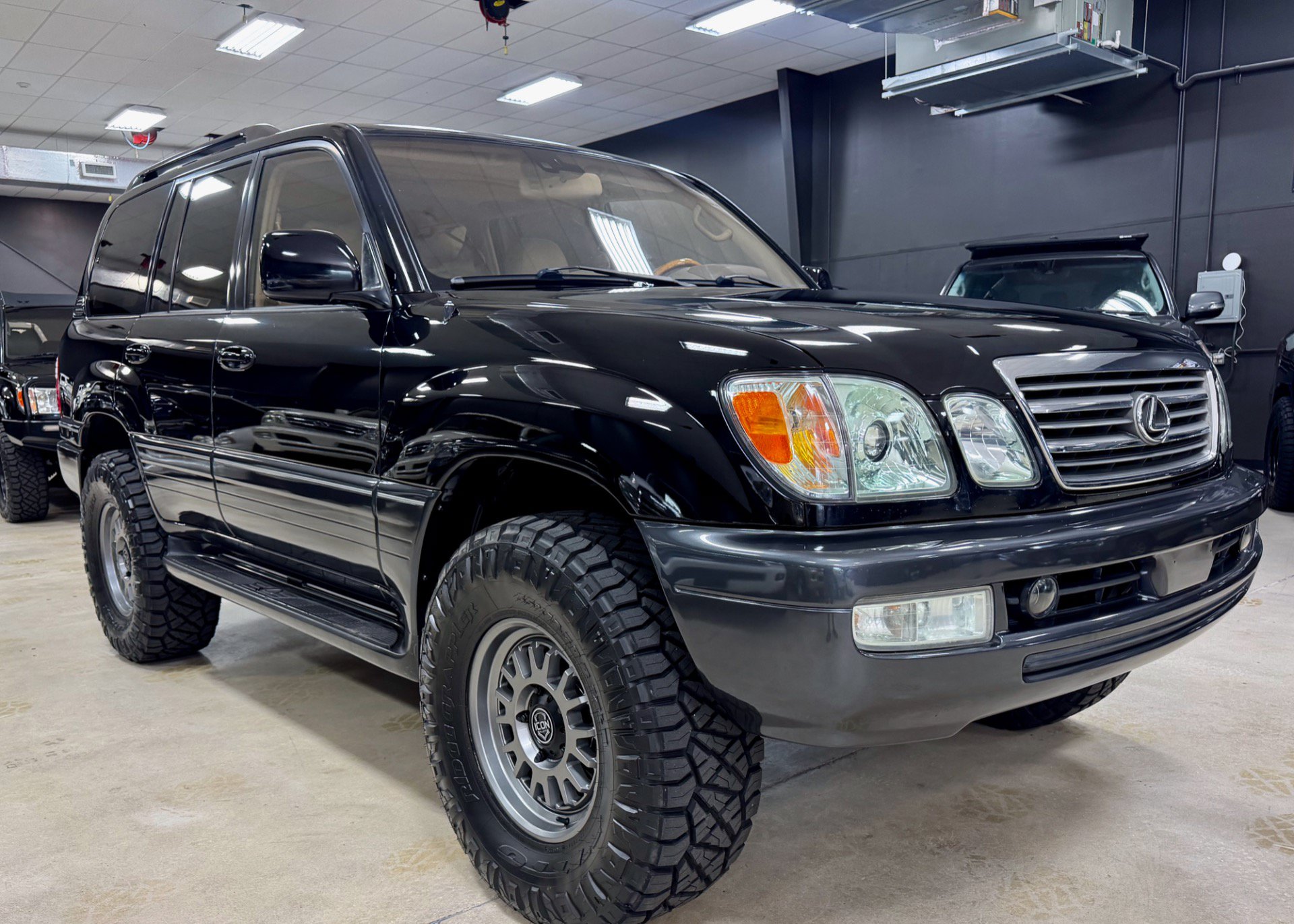 Used 2003 Lexus LX 470 4WD image 7