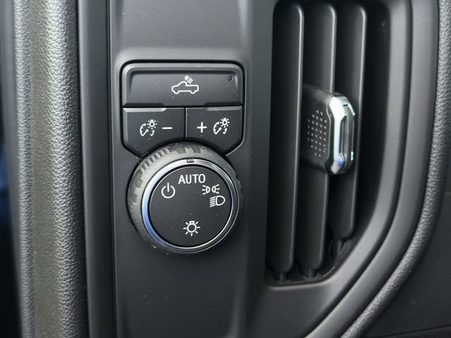 New 2026 Chevrolet Silverado 1500 Custom w/ Rally Edition image 18