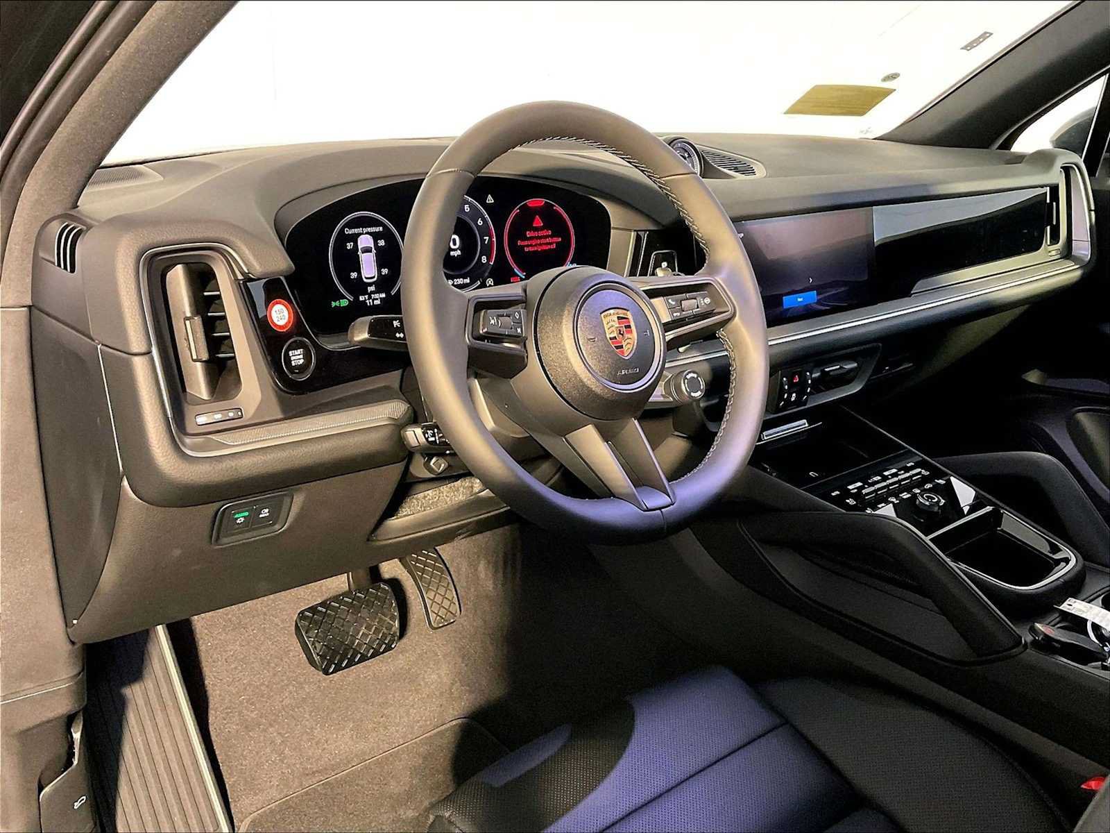 New 2026 Porsche Cayenne AWD/4WD image 4