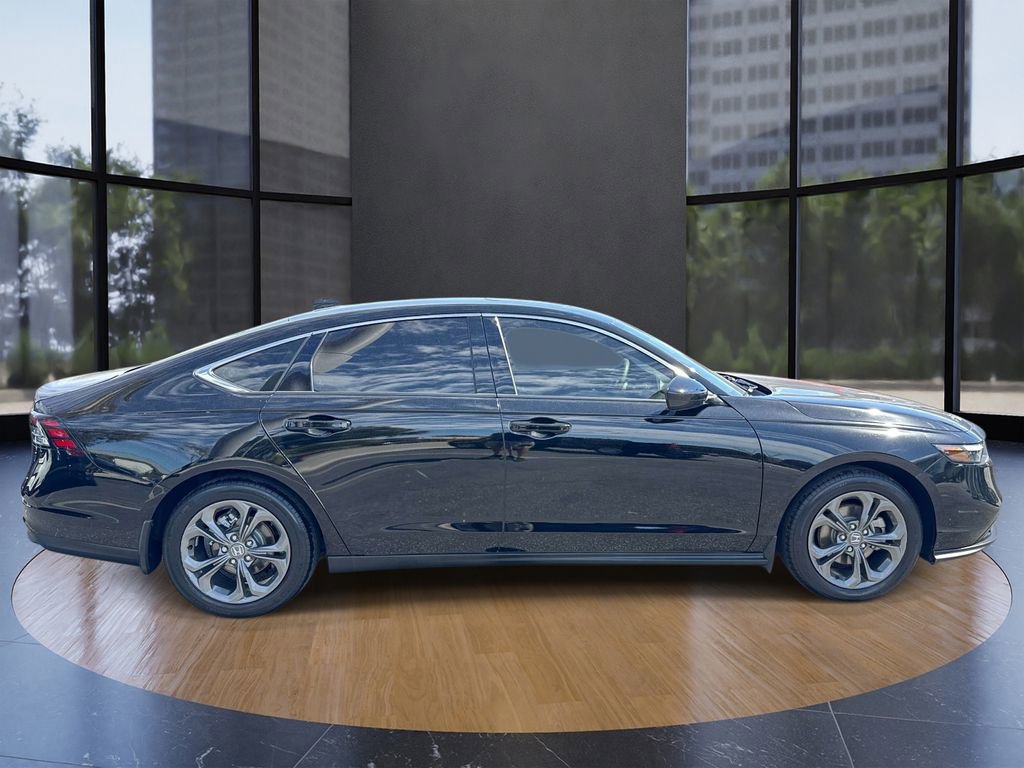 Used 2023 Honda Accord EX image 2