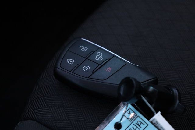 Used 2023 GMC Sierra 1500 Elevation image 23