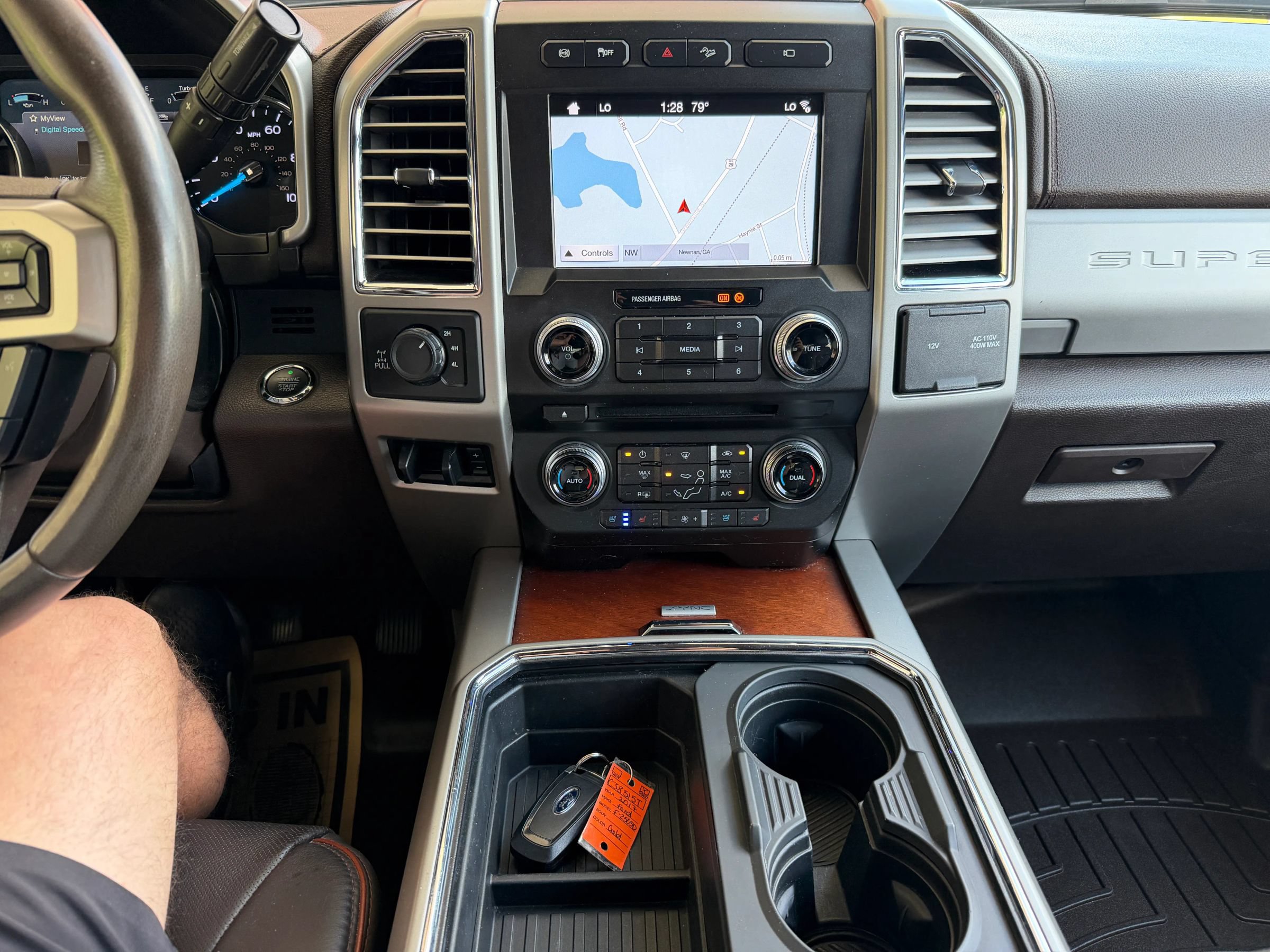 Used 2017 Ford F250 King Ranch w/ King Ranch Ultimate Package AWD/4WD image 16