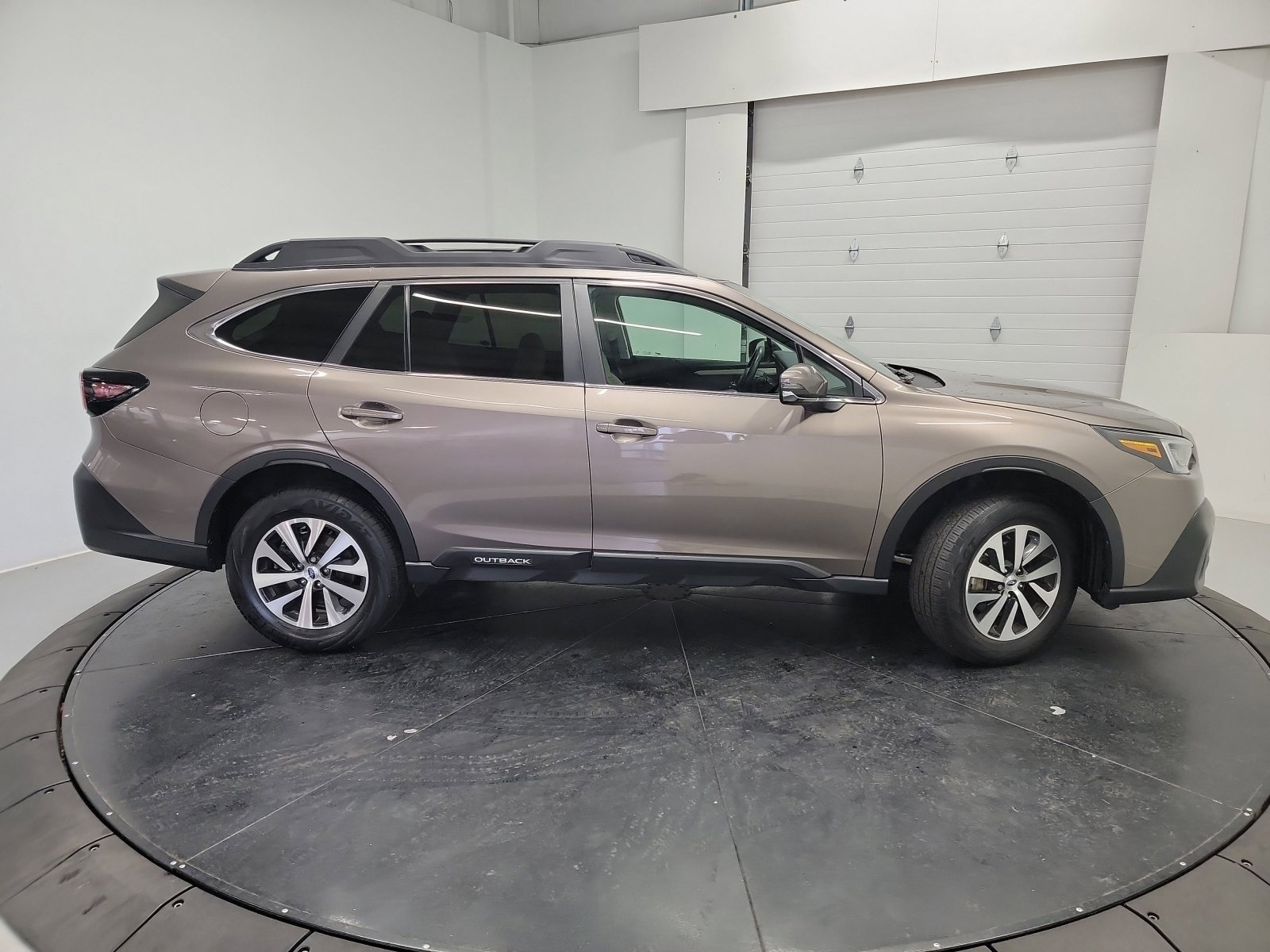 Used 2021 Subaru Outback Premium AWD/4WD image 11