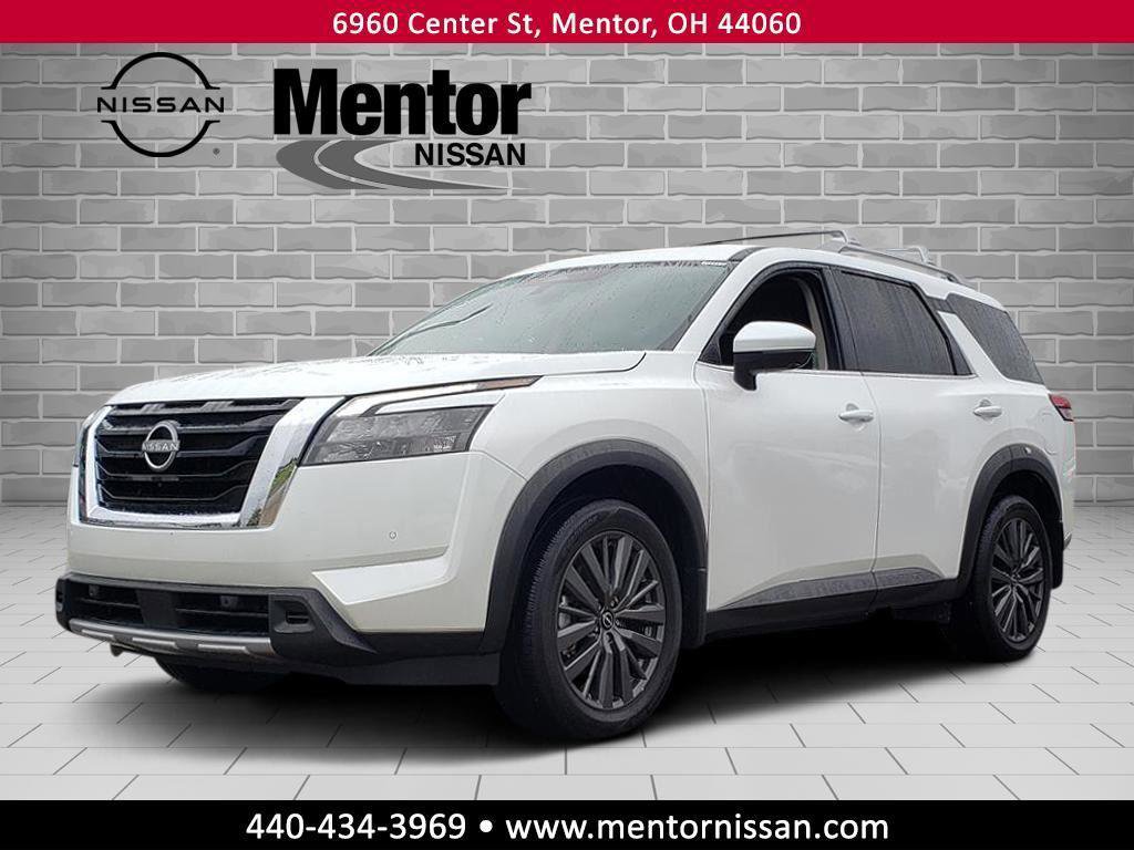 Certified 2025 Nissan Pathfinder SL w/ SL Premium Package image 3