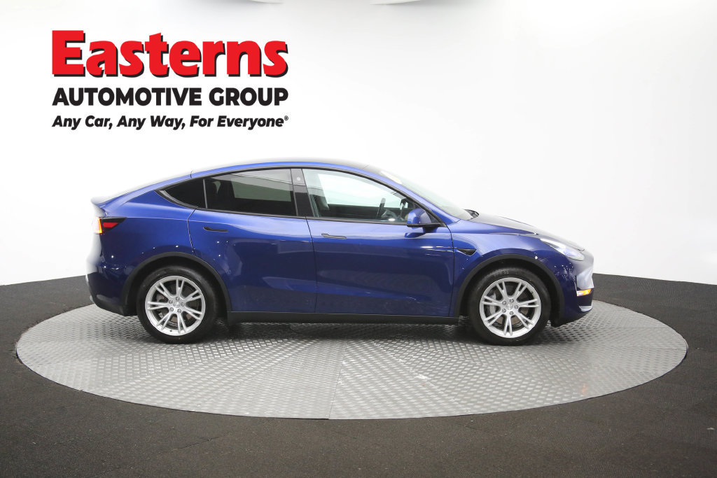 Used 2021 Tesla Model Y Long Range AWD/4WD image 43
