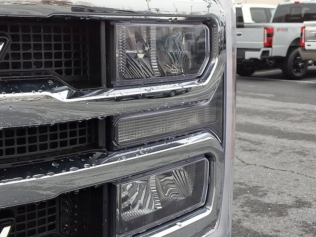 Used 2023 Ford F250 Lariat w/ Chrome Package image 9