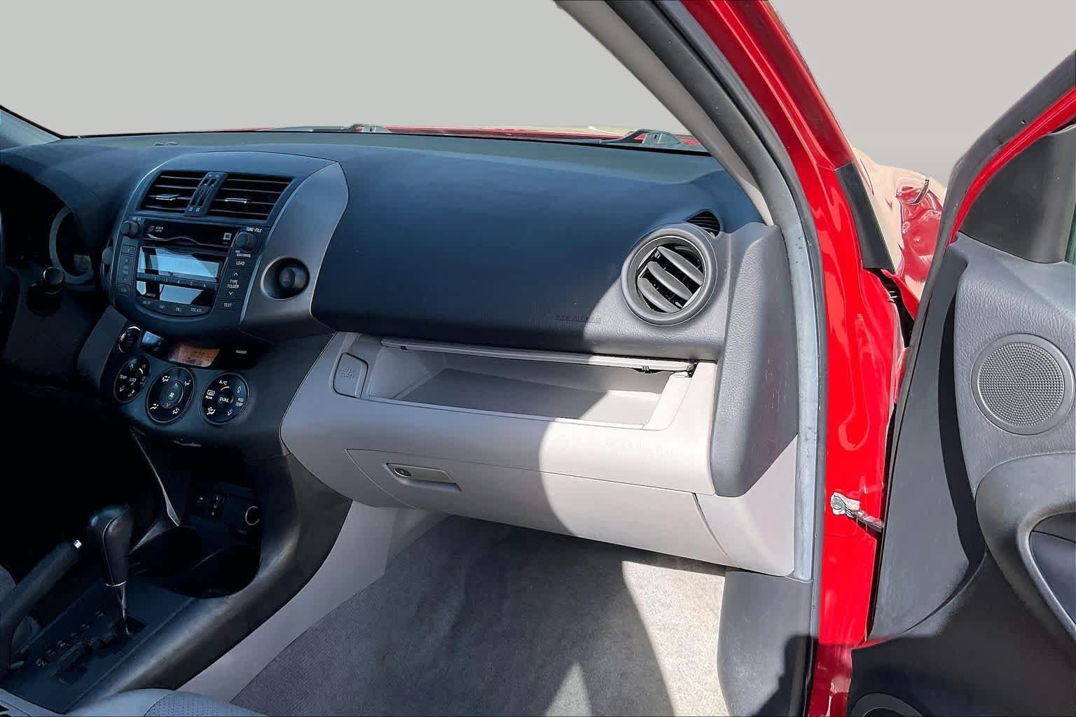Used 2011 Toyota RAV4 Limited w/ Limited Extra Value Pkg FWD image 17