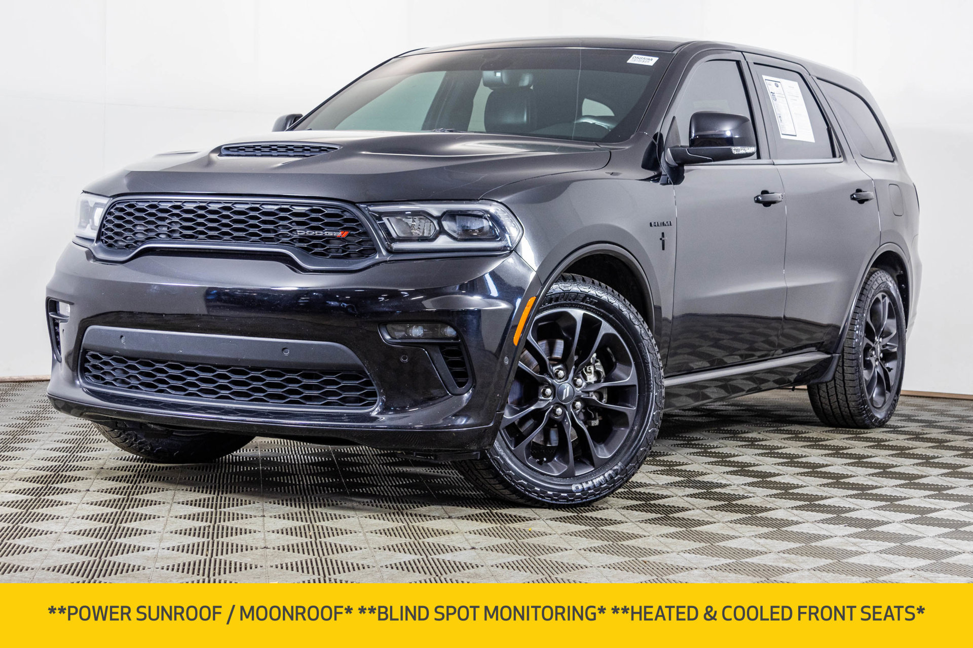 Used 2021 Dodge Durango R/T w/ Blacktop Package AWD/4WD image 2