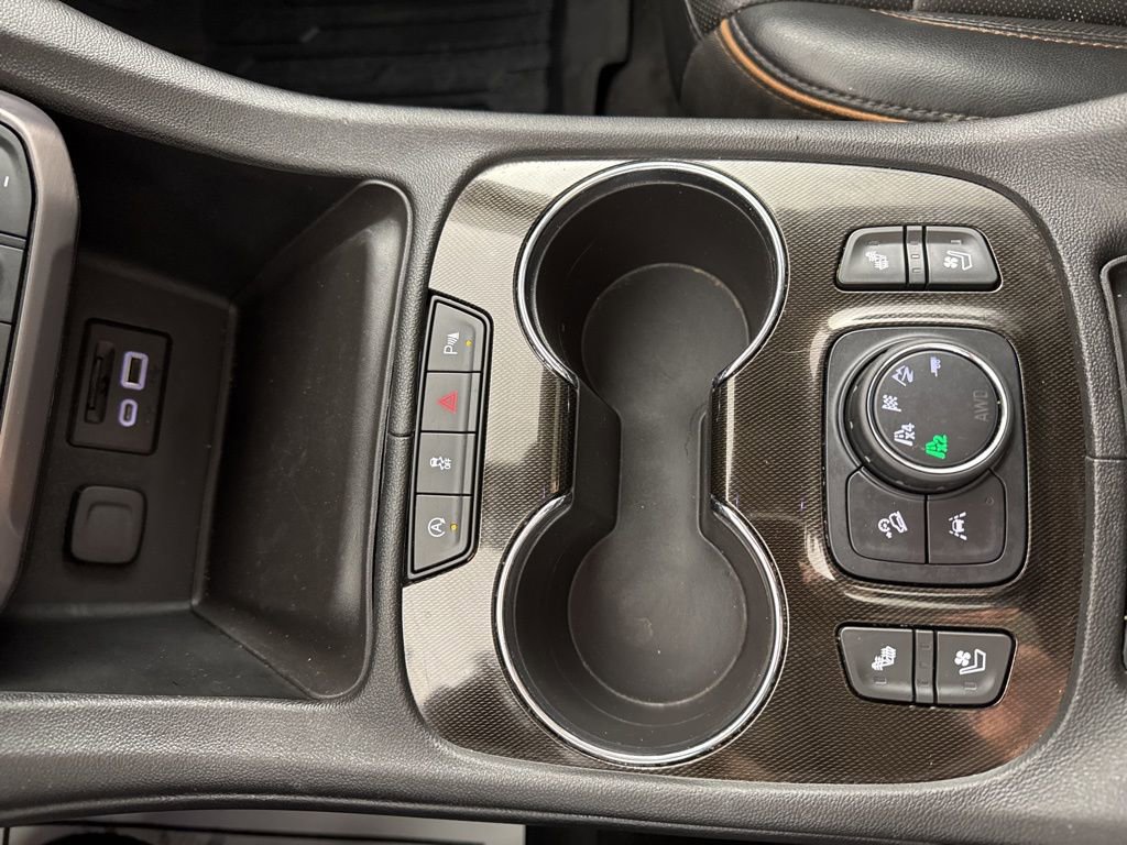 Used 2022 GMC Acadia AT4 w/ GMC Pro Grade Package image 23