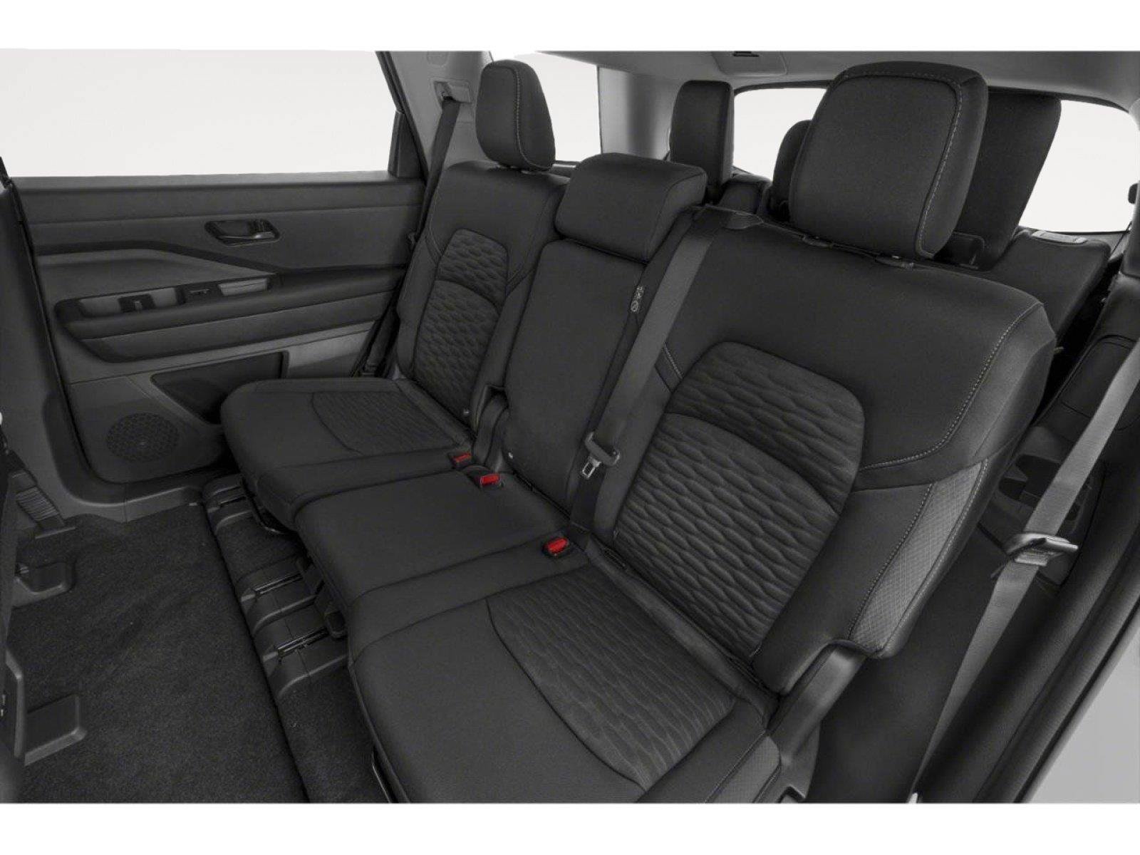 Used 2025 Nissan Pathfinder S FWD image 10