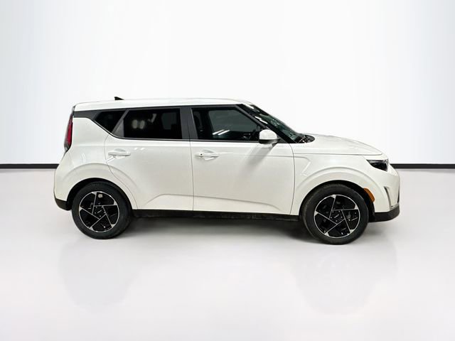 Used 2023 Kia Soul EX image 8