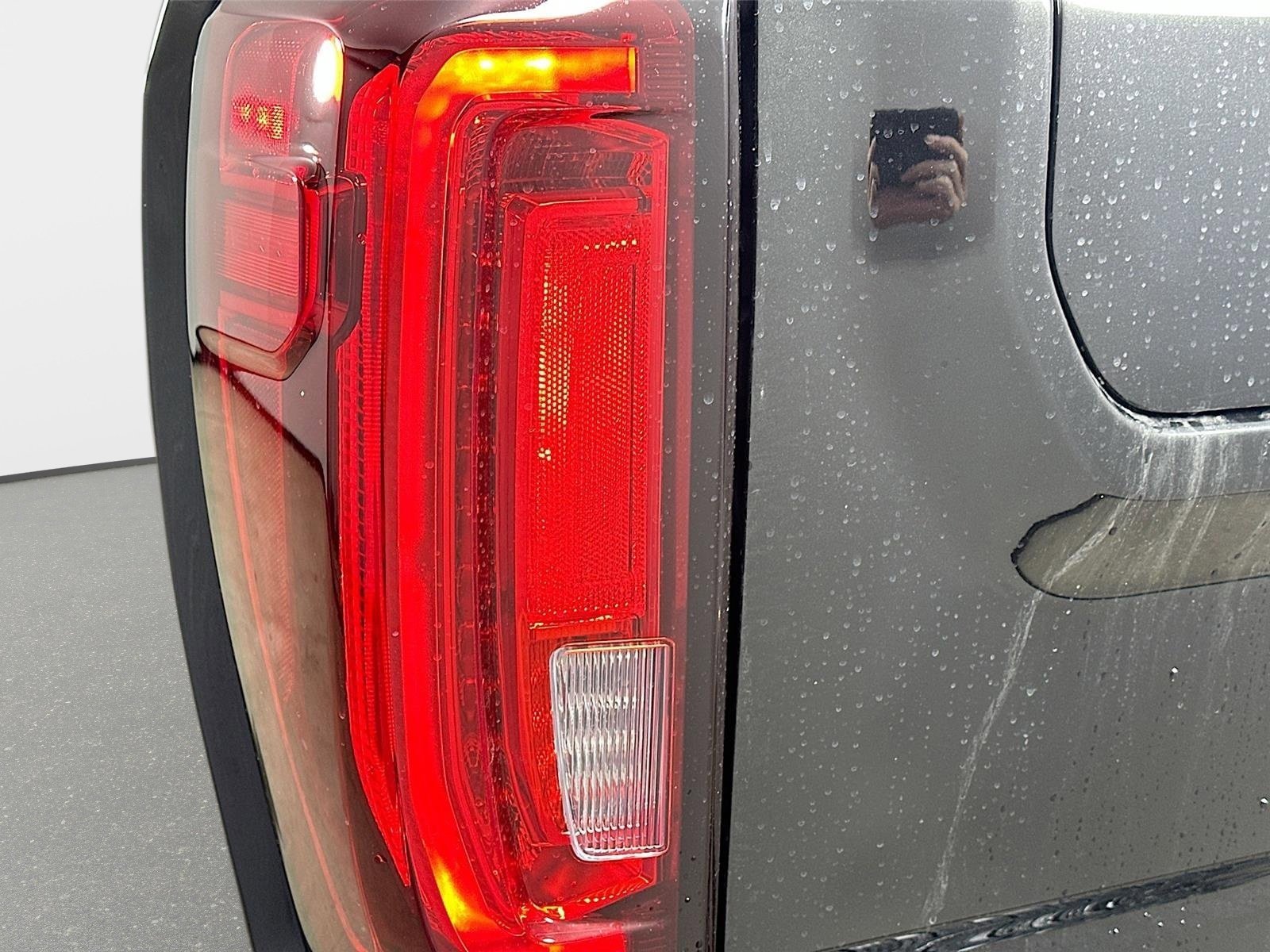 Used 2022 GMC Sierra 3500 SLT w/ SLT Premium Package image 41