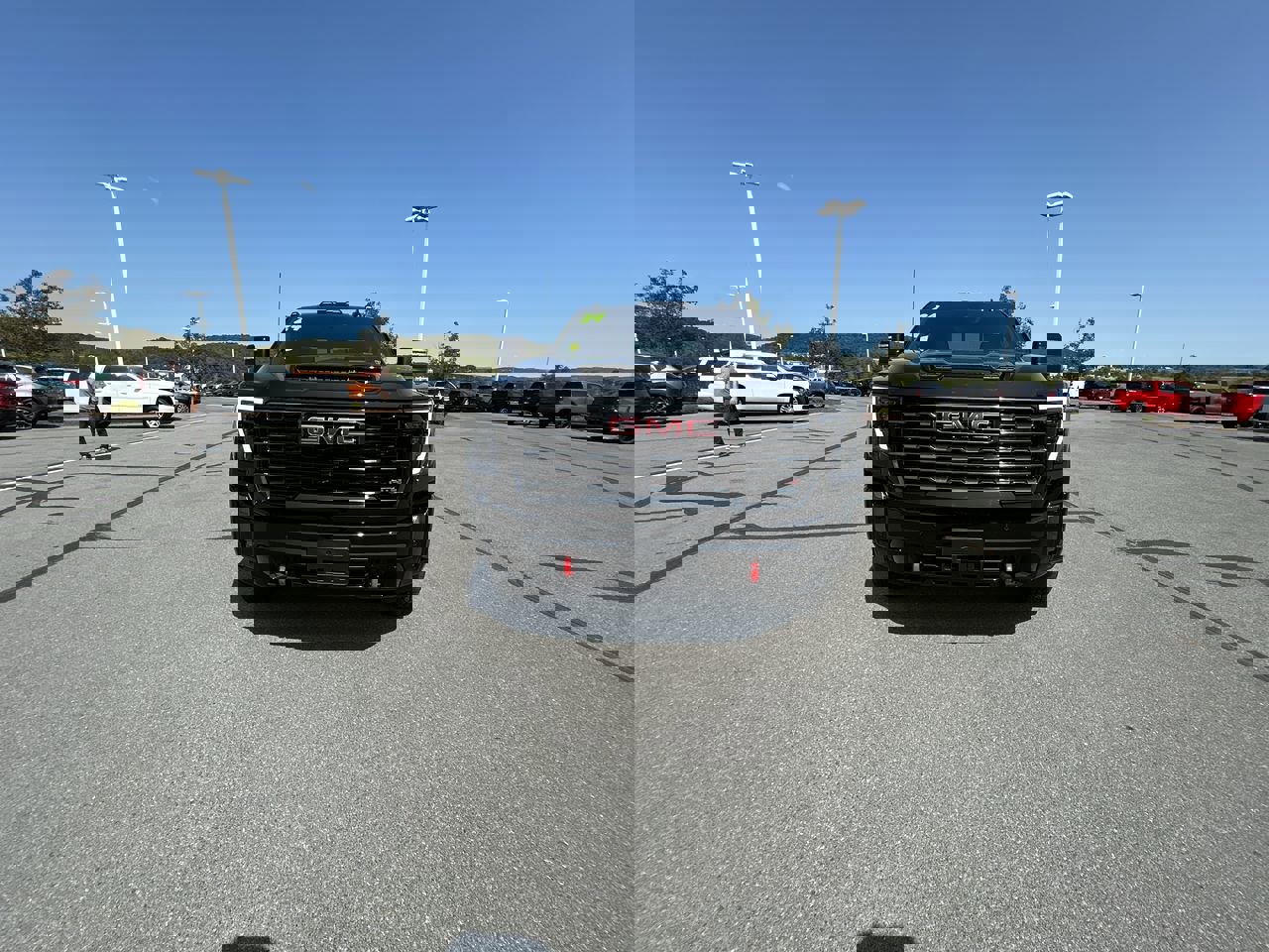 Used 2024 GMC Sierra 2500 AT4 w/ Technology Package image 2