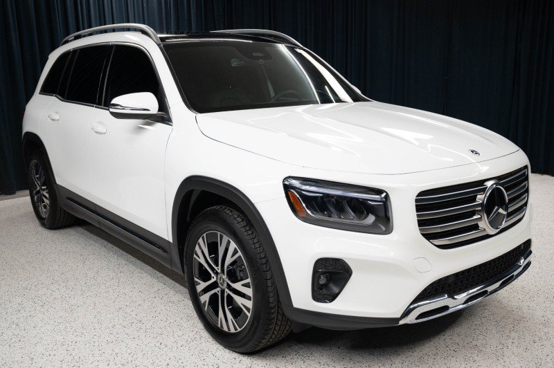 Certified 2026 Mercedes-Benz GLB 250 4MATIC image 3