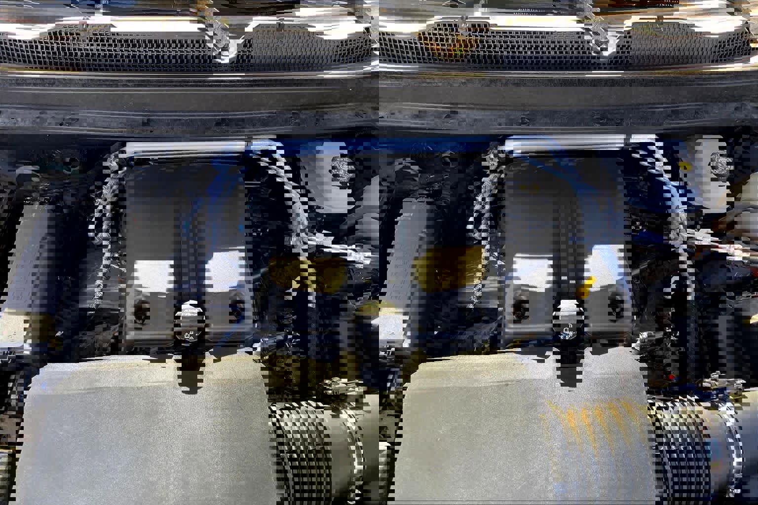 Used 2024 Chevrolet Colorado Trail Boss w/ Technology Package AWD/4WD image 33