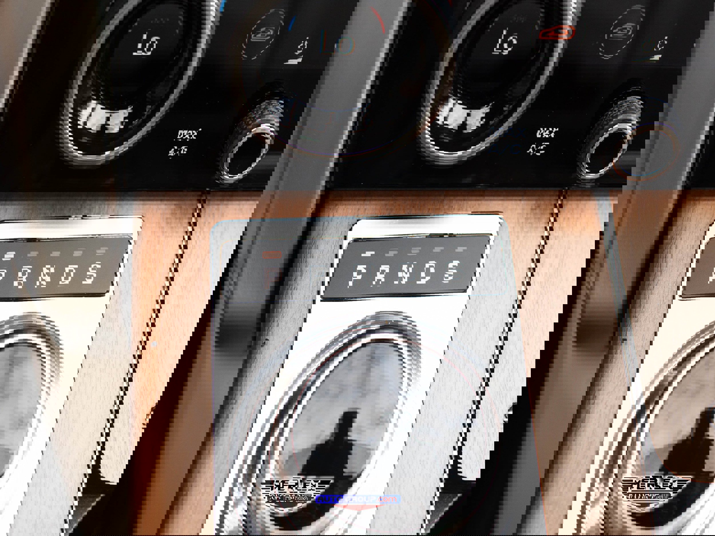 Used 2018 Land Rover Range Rover Supercharged image 37