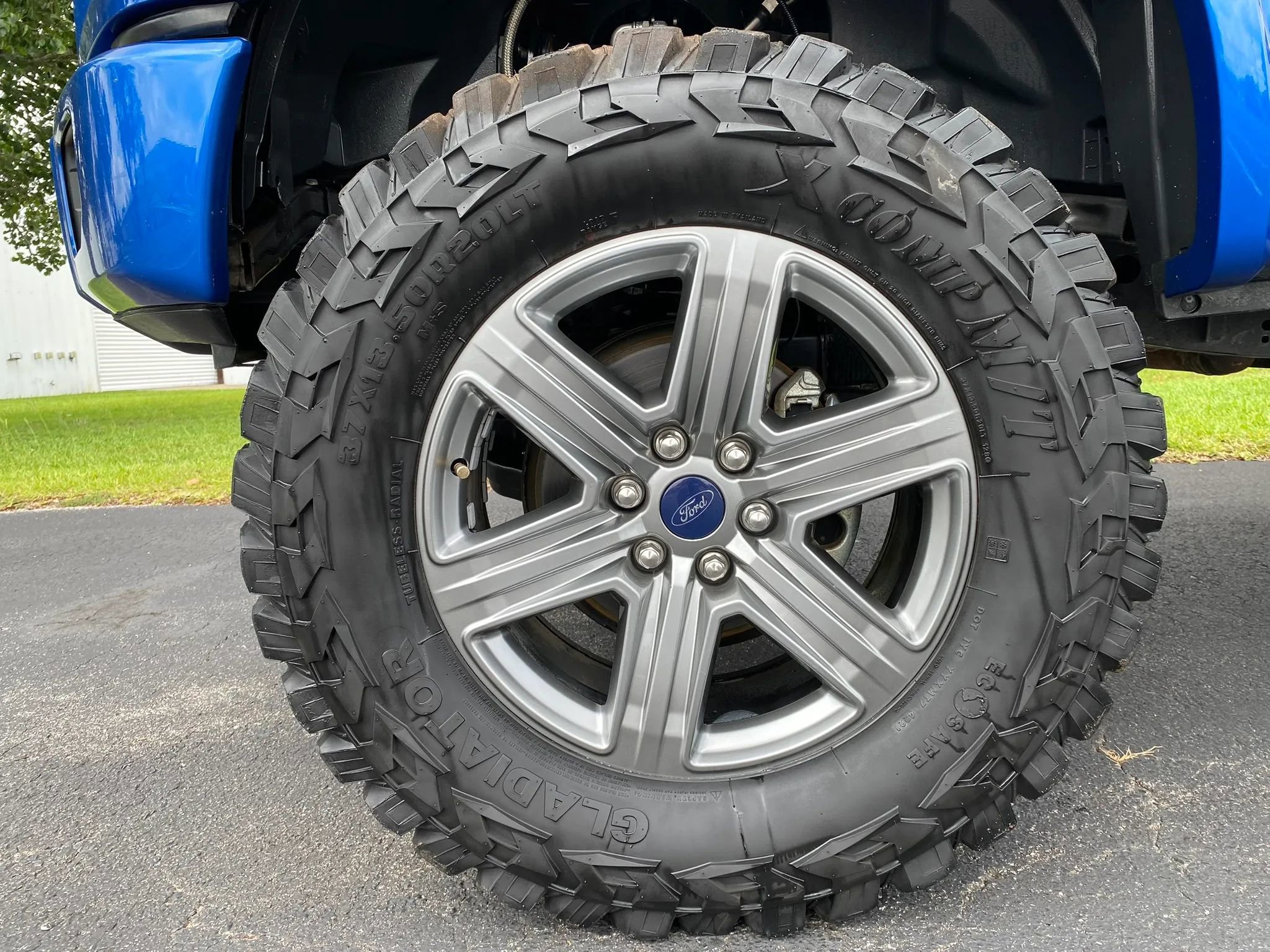 Used 2017 Ford F150 XLT w/ Equipment Group 302A Luxury RWD image 11