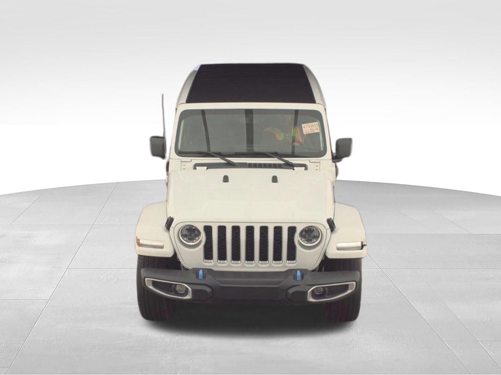Used 2023 Jeep Wrangler Unlimited Sahara w/ Cold Weather Group AWD/4WD image 7