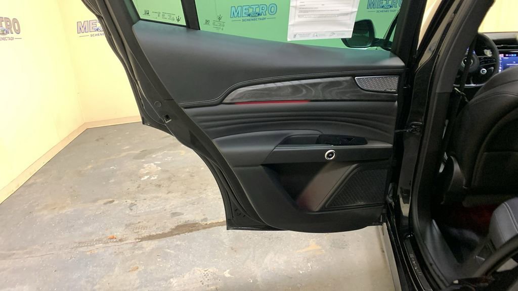 Used 2025 Maserati Grecale Modena image 26