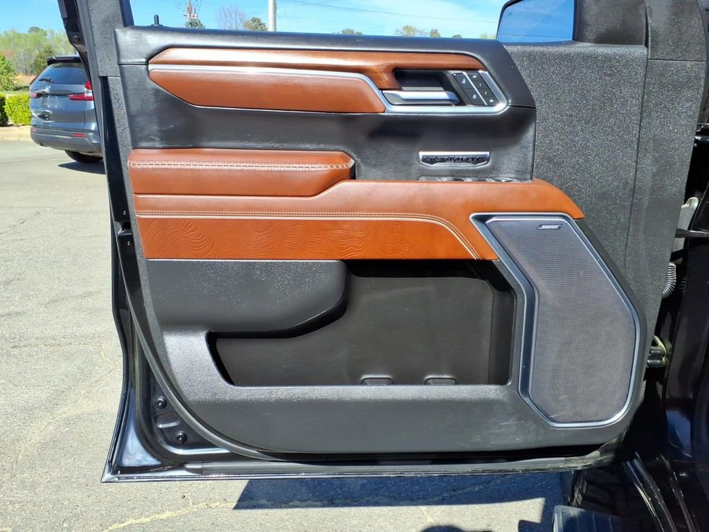 Used 2023 GMC Sierra 1500 Denali Ultimate image 9