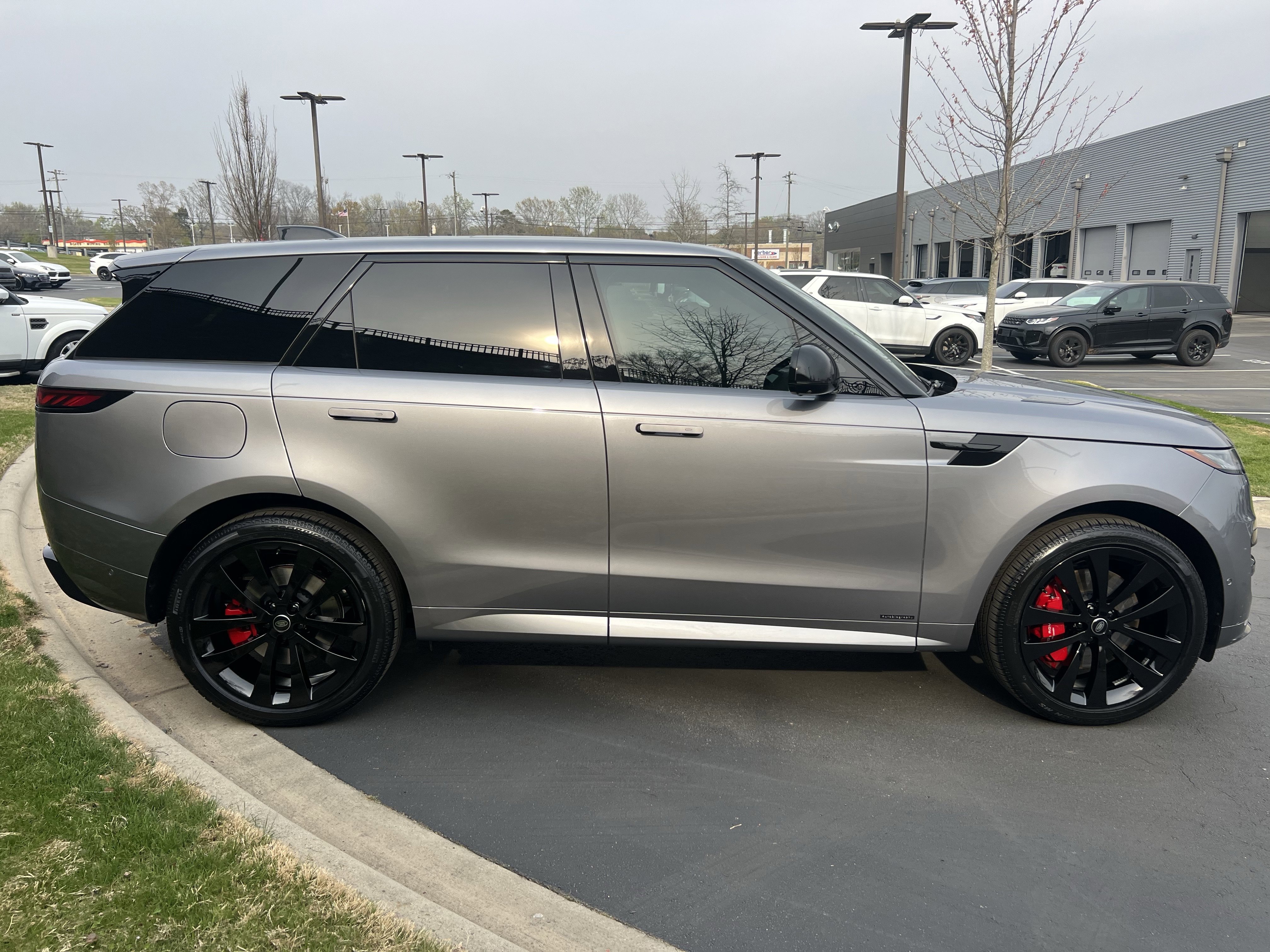 Certified 2025 Land Rover Range Rover Sport Autobiography AWD/4WD image 8