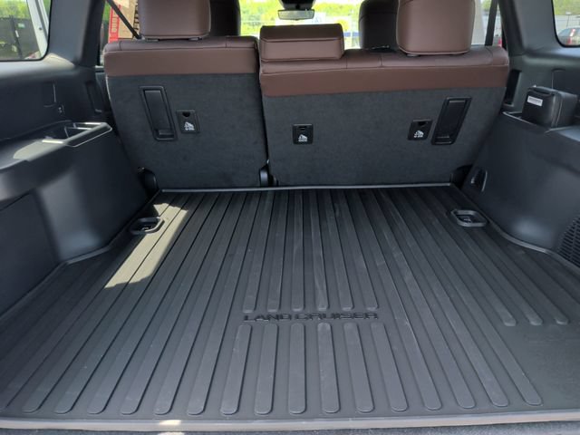Used 2027 Toyota Land Cruiser w/ Premium Package AWD/4WD image 33